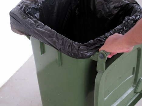 Expert handling of household items during clearance